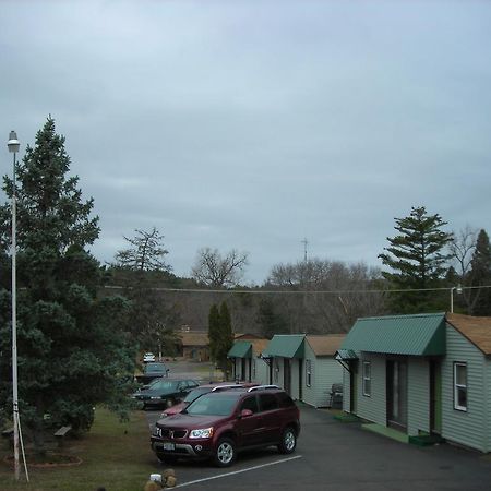 Deer Trail Motel Wisconsin Dells Zewnętrze zdjęcie