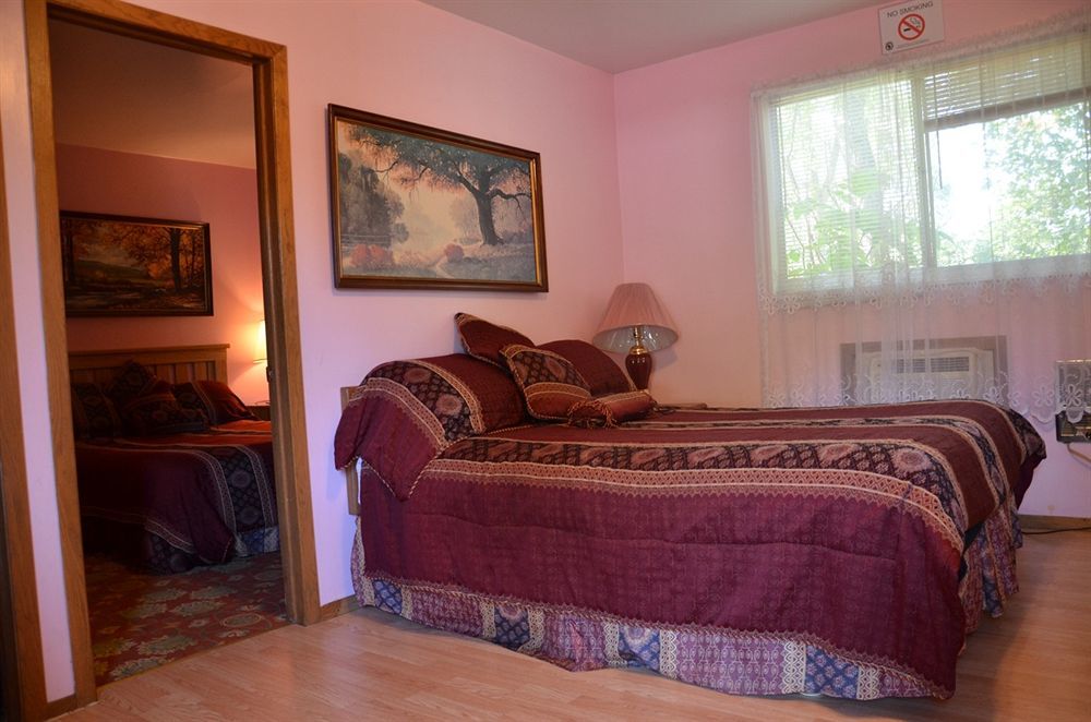 Deer Trail Motel Wisconsin Dells Zewnętrze zdjęcie